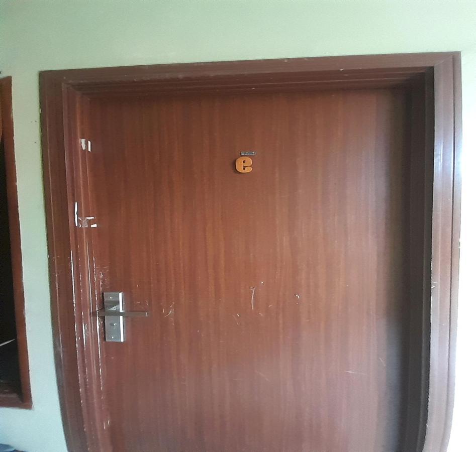 Oyo 93417 Homestay Bunga Rinte Syariah Near Komp Perumahan Stella Ressidence 2 メダン エクステリア 写真