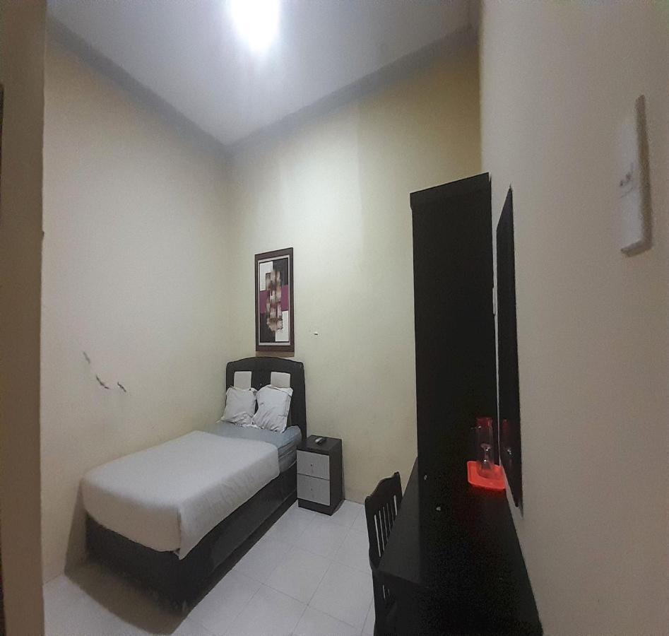 Oyo 93417 Homestay Bunga Rinte Syariah Near Komp Perumahan Stella Ressidence 2 メダン エクステリア 写真